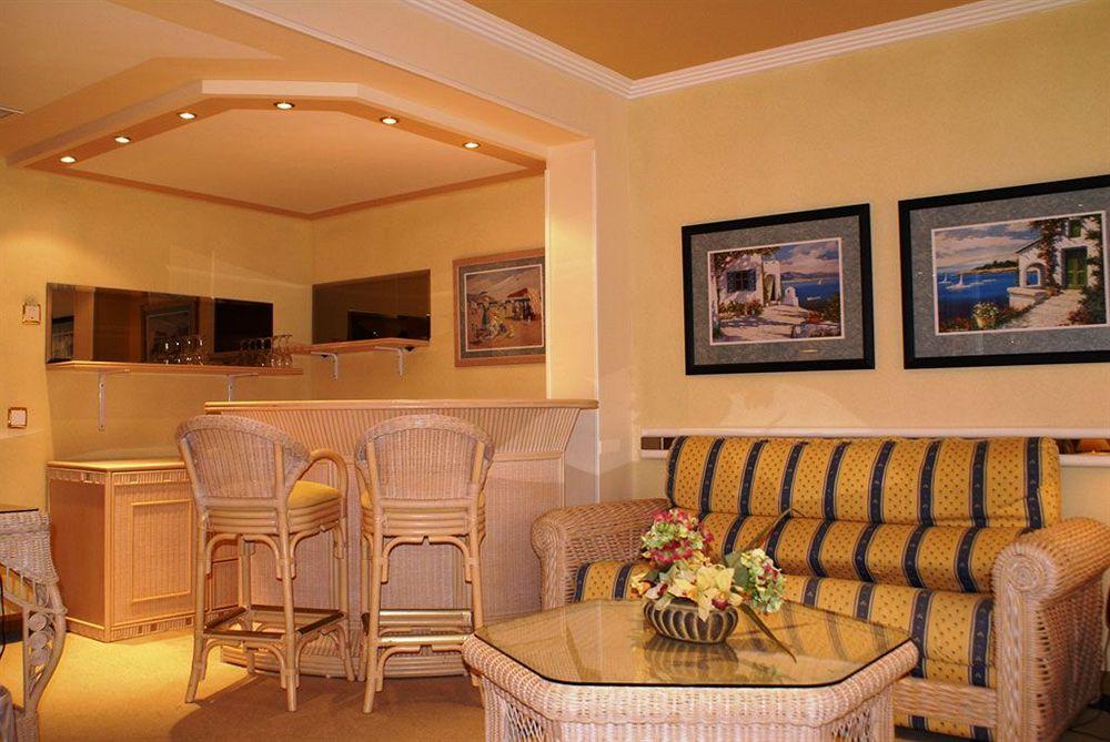 East By Pierre & 4* Benidorm