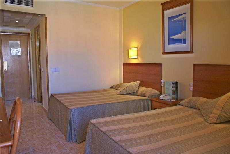 East By Pierre & Hotel Benidorm